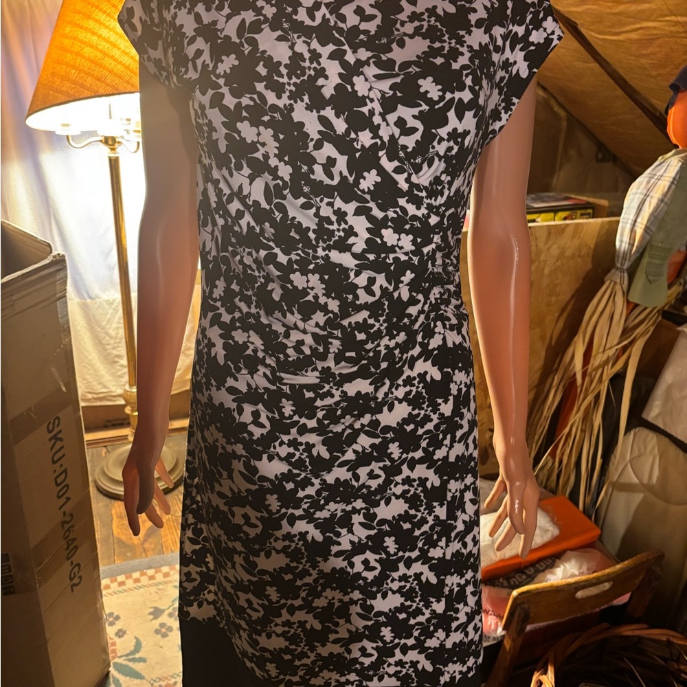 Women’s New York & Company Black and White Patterned Midi Dress Size S